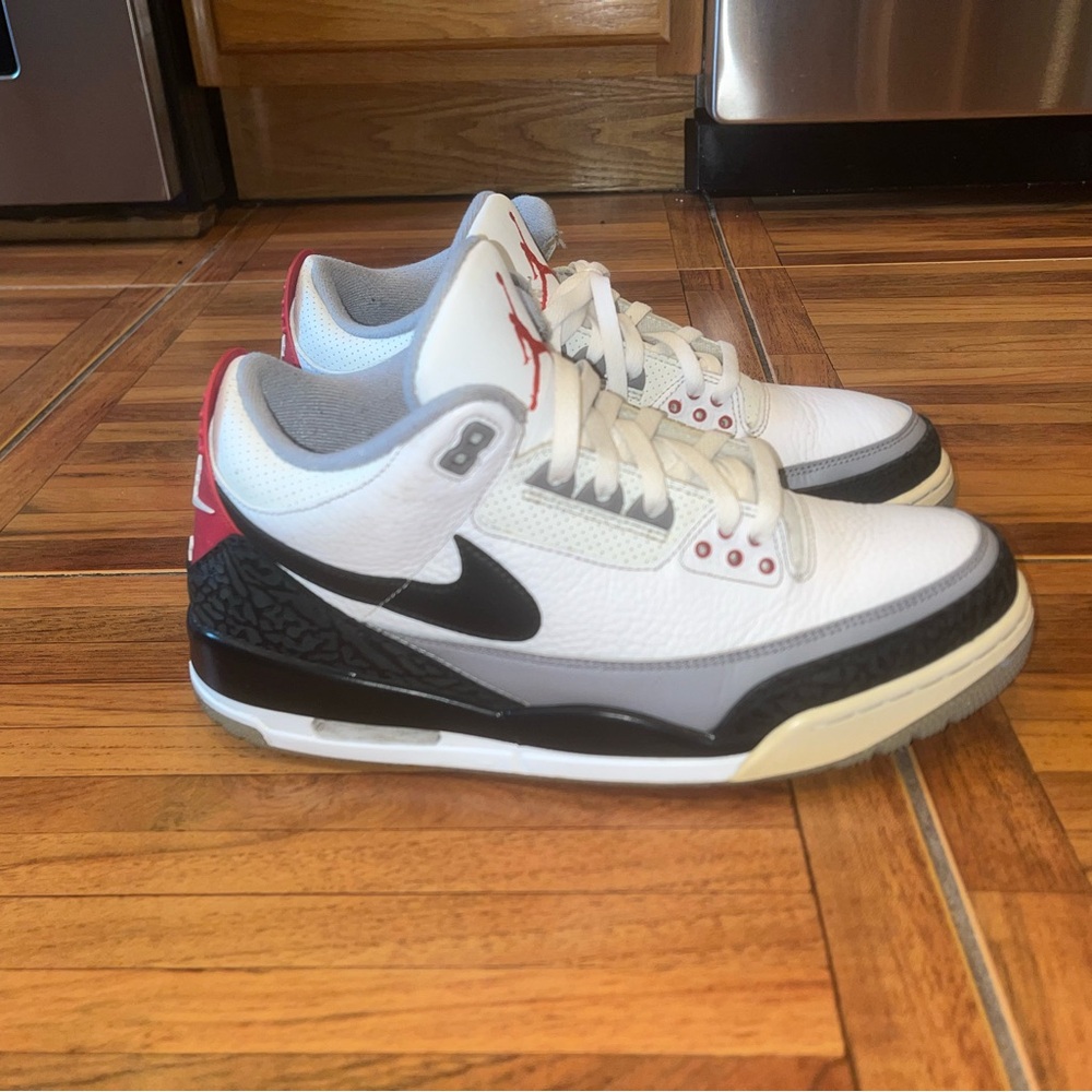 Classic 2018 Tinker Hatsfield Jordan 3 with a Nike check in size 11.5